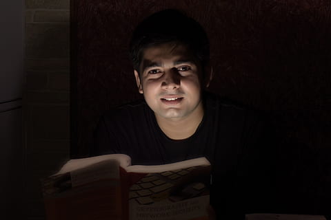 man wearing black shirt reading a book, books, computer, coding HD wallpaper