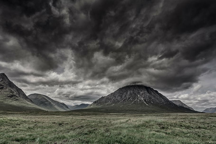landscape photography of mountain near green grass field, scotland, HD wallpaper