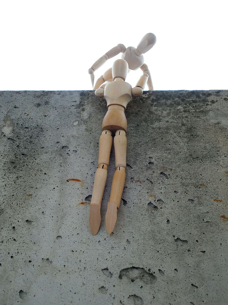 Savior, Rescue, Save, Accident, Doll, wood doll, figure, help HD wallpaper