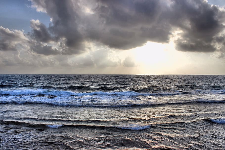 photograph of body of water with waves, beach, cloud, clouds HD wallpaper