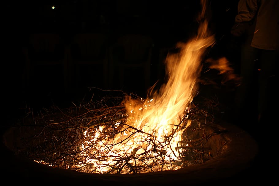 fire, campfire, flame, burn, fireplace, yellow, wood fire, night HD wallpaper