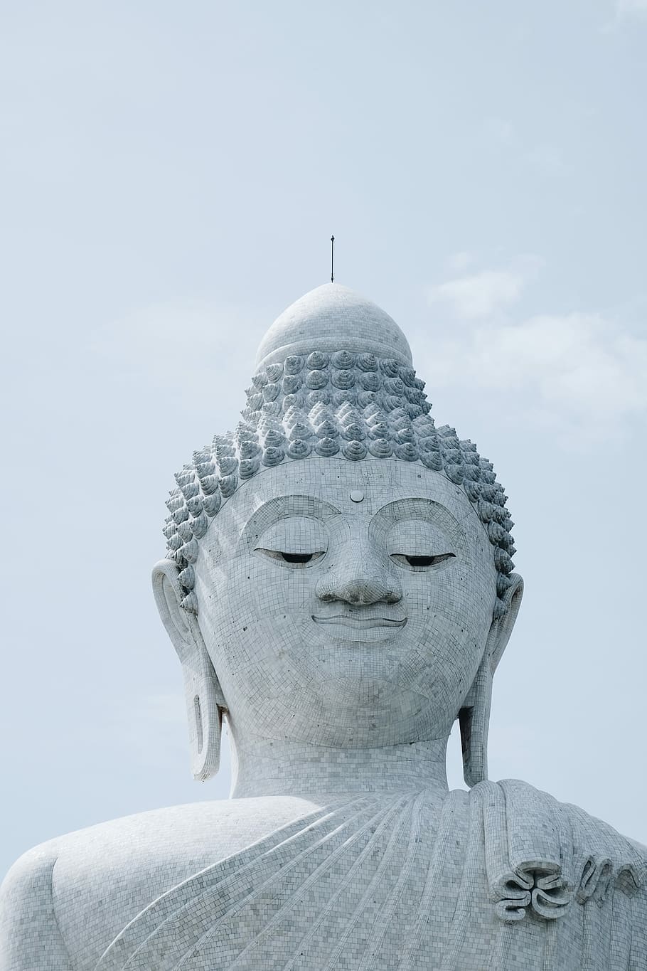 white Buddha statue, Gautama Buddah statue, face, sky, pattern HD wallpaper