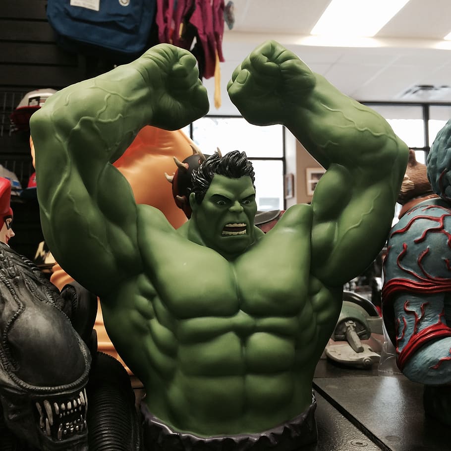 Hulk bust table decoration, incredible hulk, superhero, toy, green, HD wallpaper