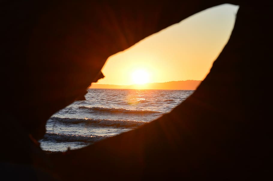 Chasing Sunsets, sunset as seen through hole, light, cave, sunlight HD wallpaper