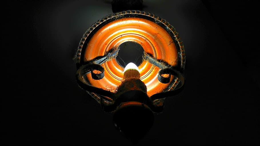 lamp, light, bulb, iron, metal, spider web, old, destroyed HD wallpaper