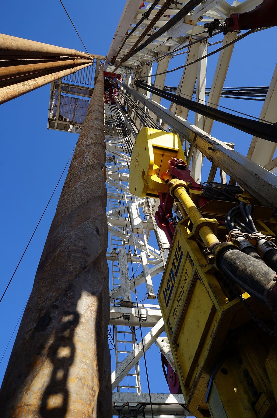 low-angle photography of metal platform during daytime, natural gas, HD wallpaper