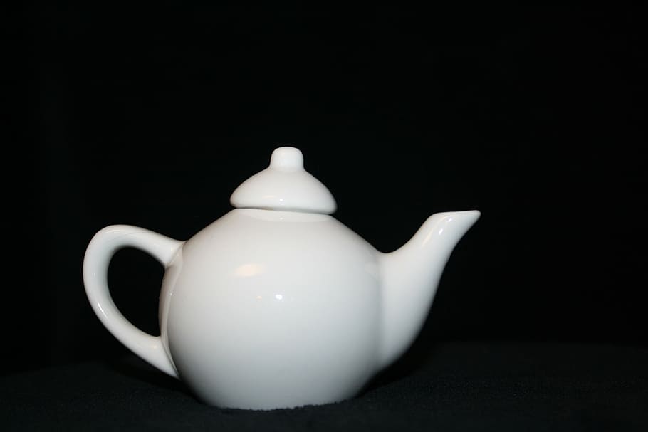 831 Black And White Tea Pot Stock Photos, High-Res Pictures, and Images -  Getty Images