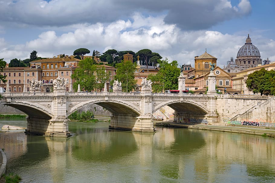 photo of gray concrete bridge near buildings, river, tiber HD wallpaper