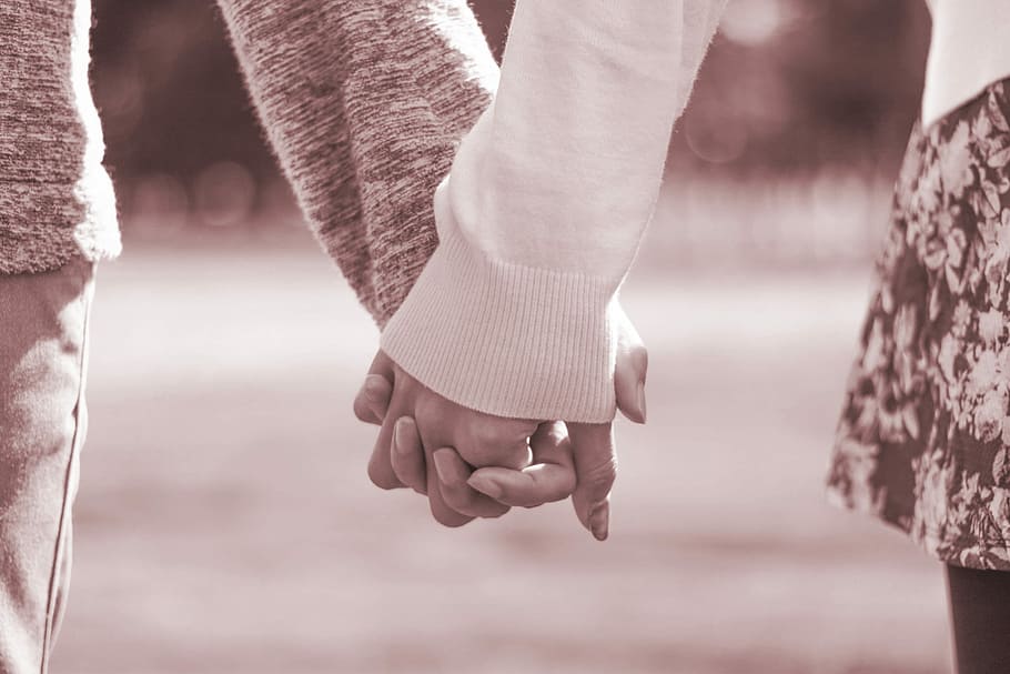 couple holding hands grayscale photography, people, outdoors HD wallpaper