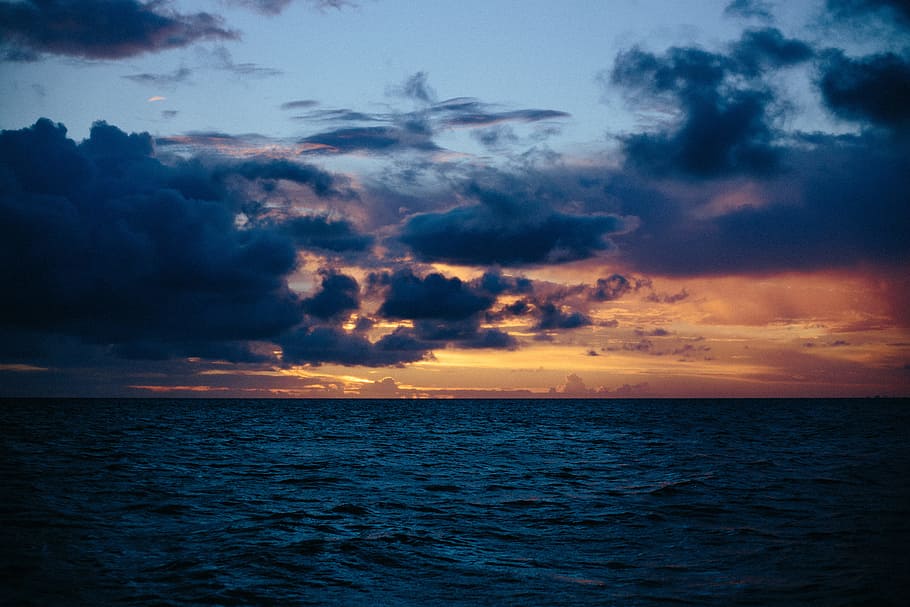 light, sea, dawn, nature, beach, beautiful, clouds, daylight HD wallpaper