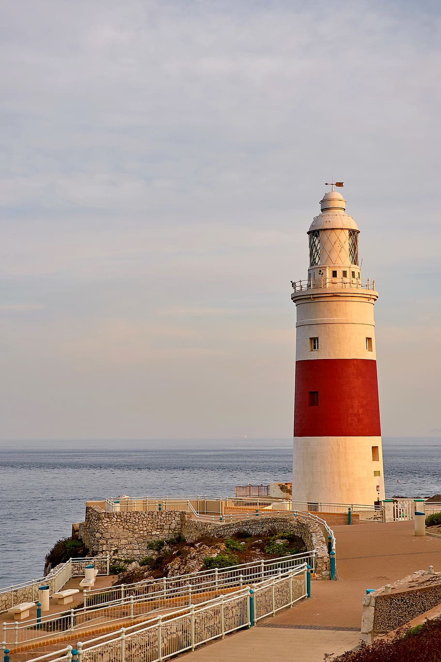 lighthouse, evening light, evening sun, sunset, sunlight, sea HD wallpaper