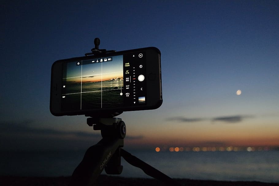 black smartphone, evening, iphone, macro, ocean, photo, photography HD wallpaper
