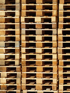 pile of brown wooden pallets, stack, palettstapel, transport of goods HD wallpaper