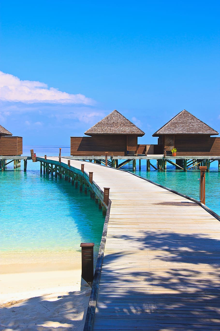 Beach House Maldives HD Wallpaper - WallpaperFX