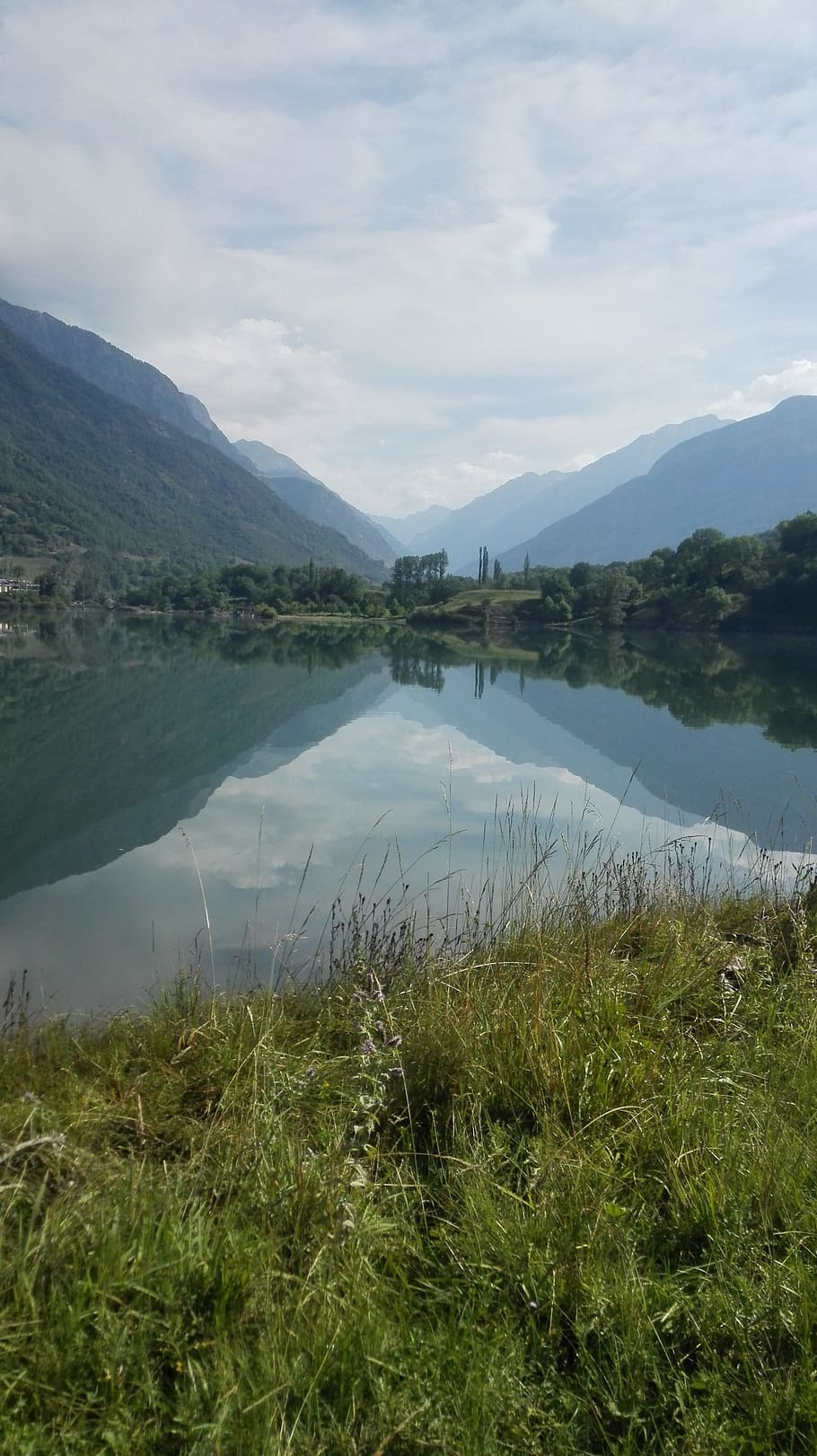 valley, mirror, benasque, pyrenees, mountains, lake, water HD wallpaper