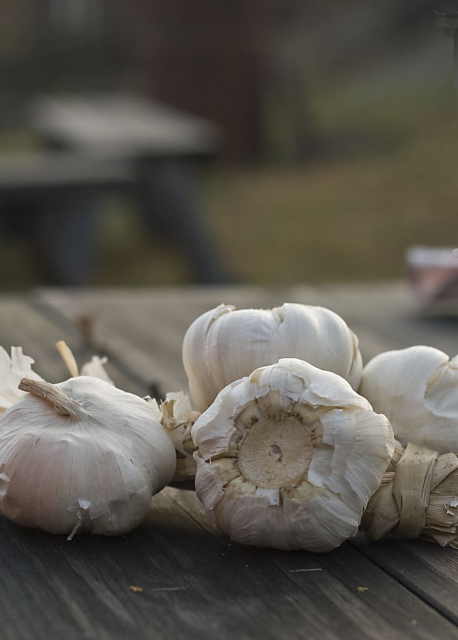 garlic, mat, onion, vegetable, food, spice, garlic bulb, ingredient HD wallpaper
