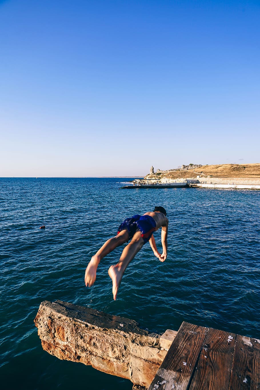 sea, person, beach, water, adventure, air, blue, clouds, coast HD wallpaper