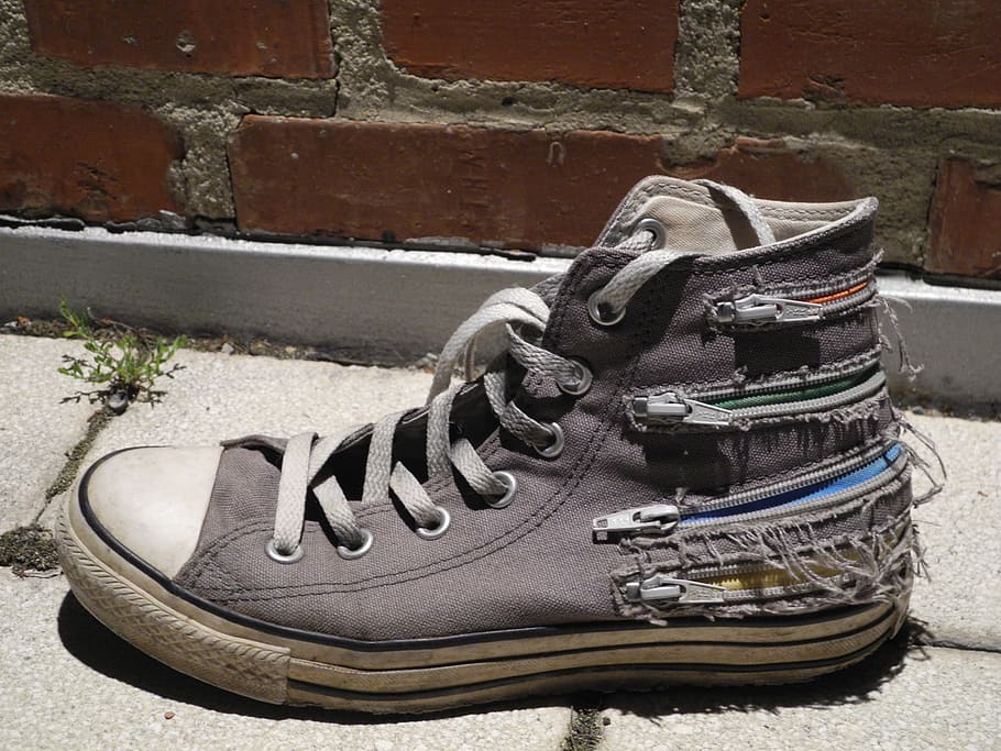 sneaker, far gone, old, worn, click, no people, wall, wall - building feature HD wallpaper
