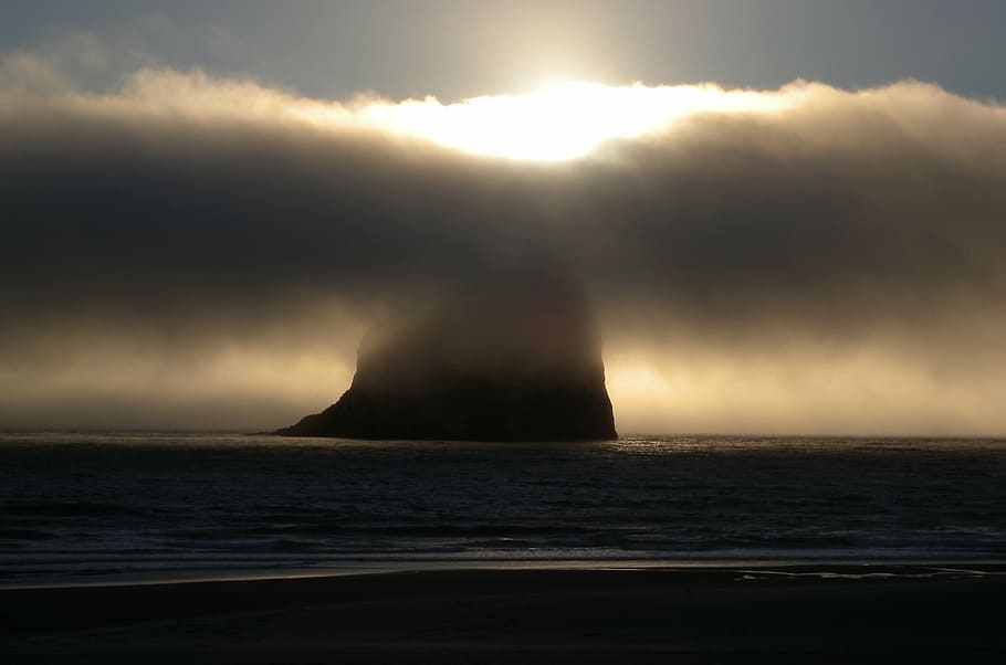 haystack rock, pacific coast, oregon, sunset, mist, solitude HD wallpaper