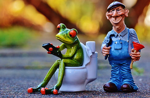 frog and man figure on gray floor, plumber, pömpel, repair HD wallpaper