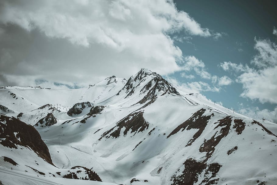 white snow covered mountain during daytime, snow covered mountain during daytim HD wallpaper