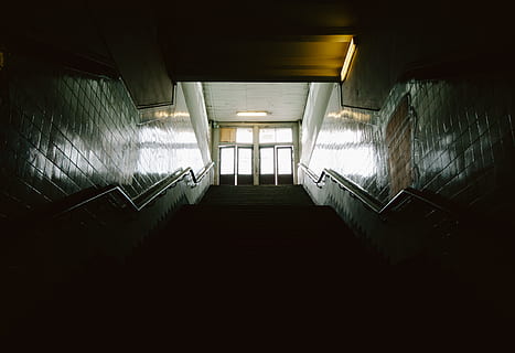 long angle photography of dark staircase, low angle photo of concrete stairs HD wallpaper