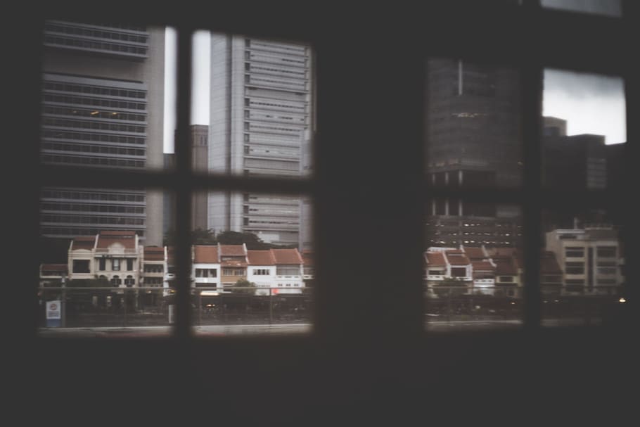 close black wooden door, grayscale photography of concrete building HD wallpaper