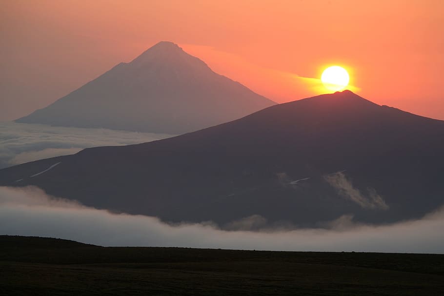 volcano, sunset, evening, mountains, kamchatka, peninsula, landscape HD wallpaper