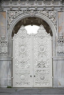 white wooden door, architecture, frontline, old, daniel, stone HD wallpaper