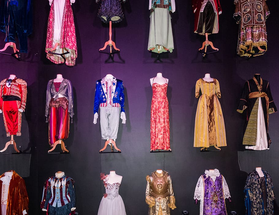 costumes, models, opera, old, exhibition, rows, clothing, hanging HD wallpaper