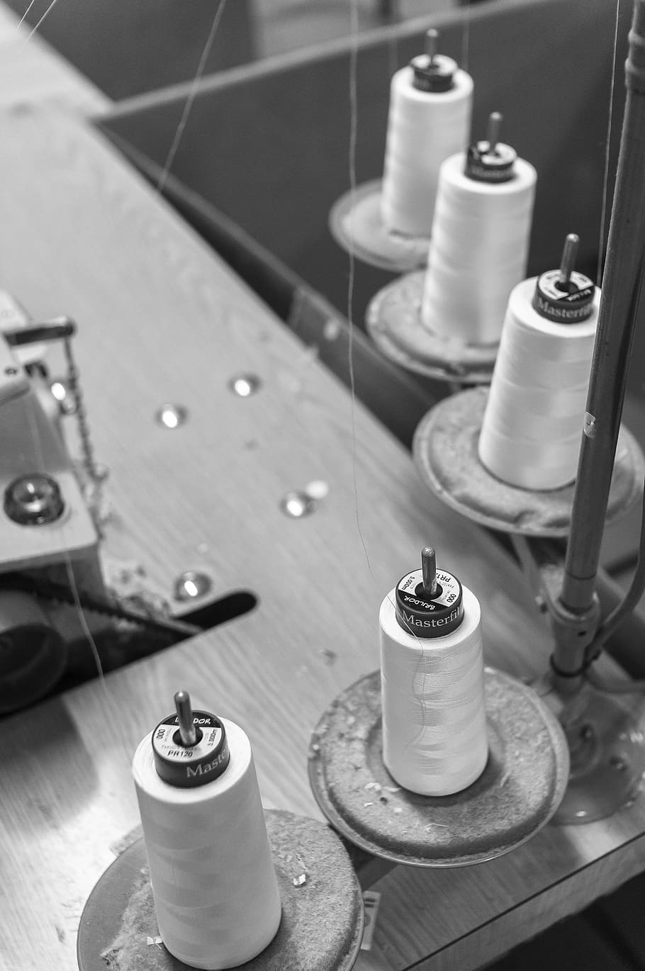 thread, sewing, fact, hand, coils, indoors, no people, focus on foreground HD wallpaper