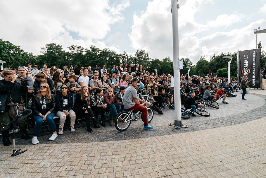 people, skate, bike, competition, crowd, large group of people HD wallpaper