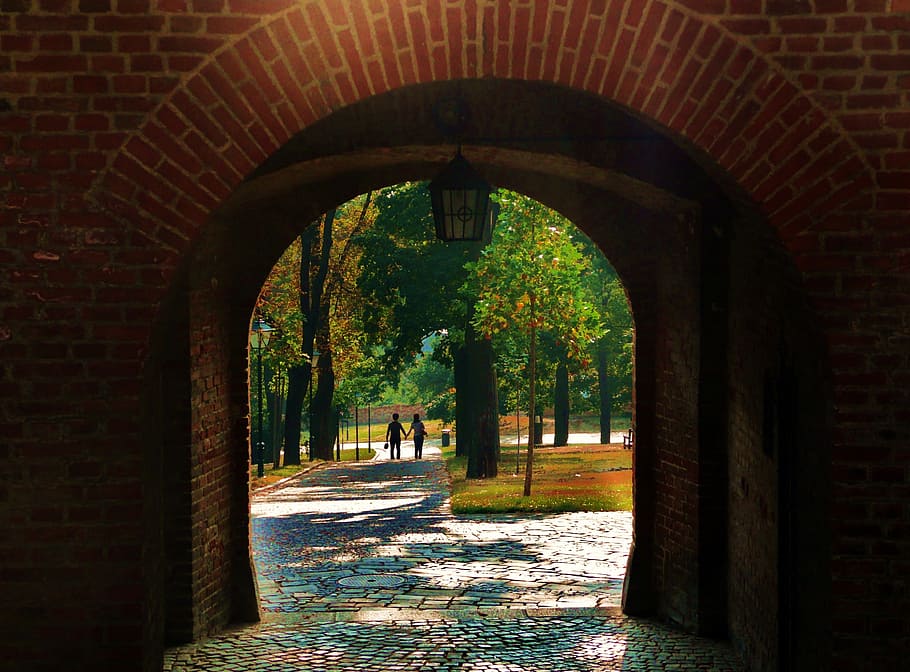 brown brick arc building during daytime, architecture, gate HD wallpaper