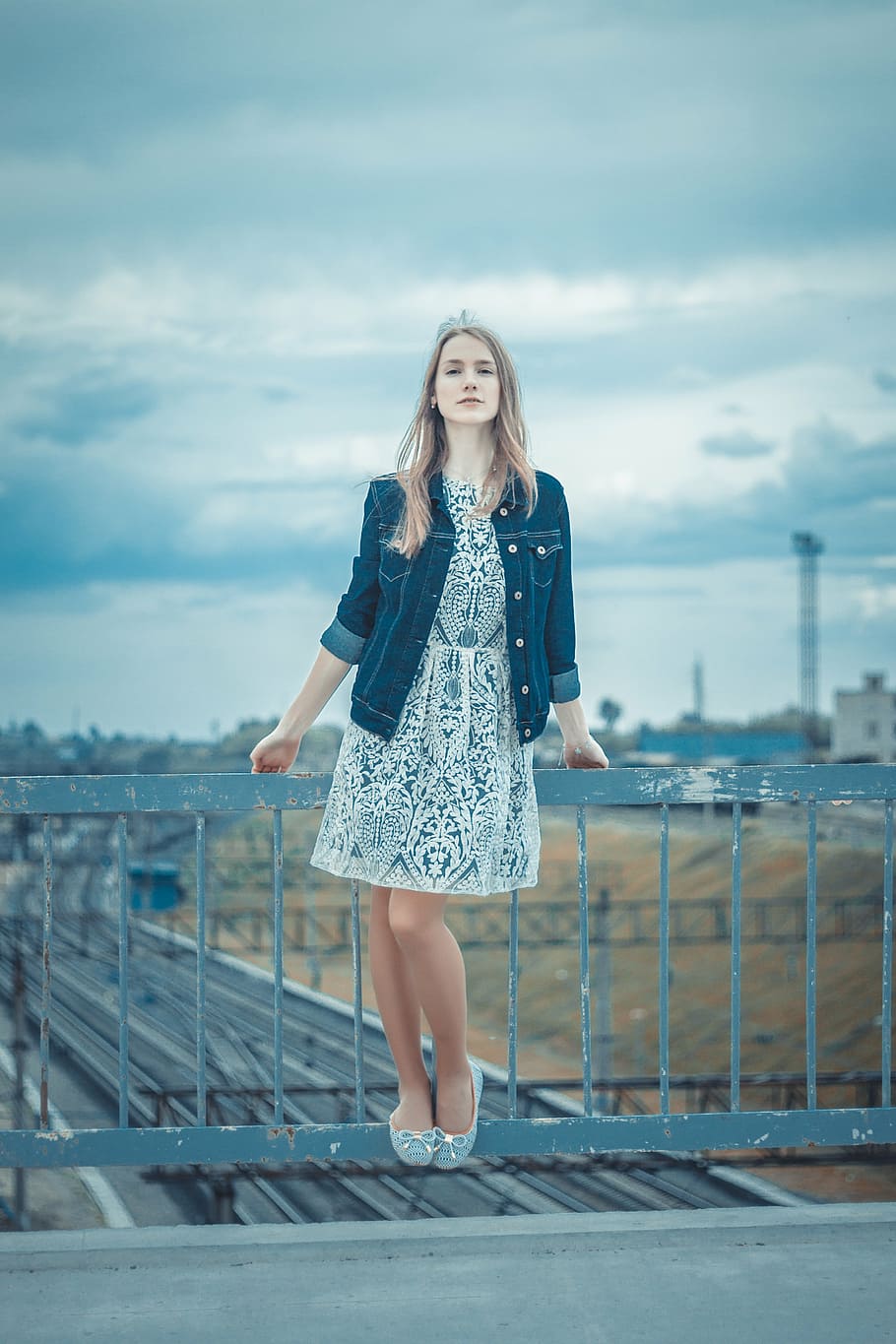 woman in white and black floral dress, girl, model, partly cloudy HD wallpaper