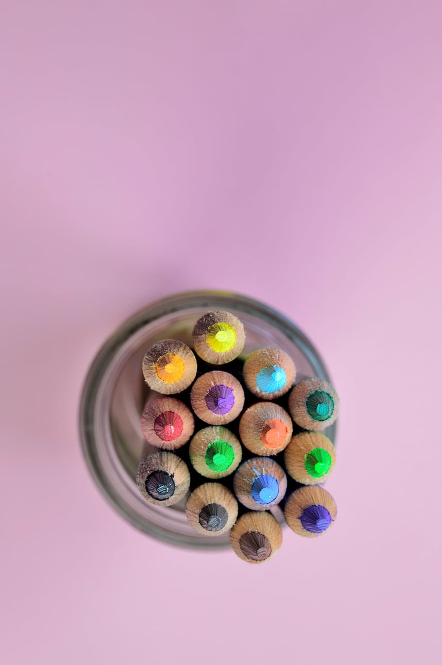assorted-color pencil lot, green, sharp, red, yellow, bright HD wallpaper