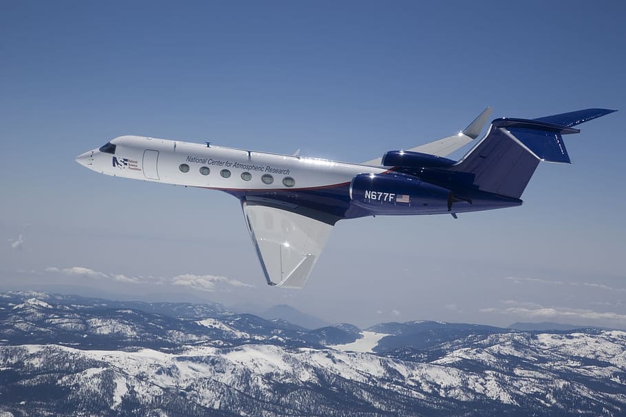 photo of gray plane, gulfstream v, aircraft, flying, jet, small
