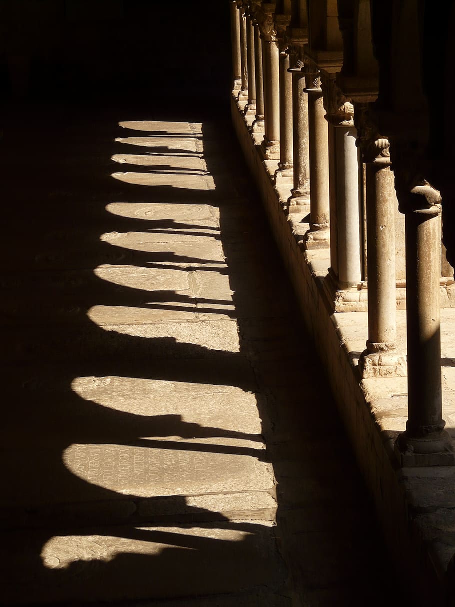 cloister, columnar, arcade, light, shadow, shadow play, hispanic HD wallpaper