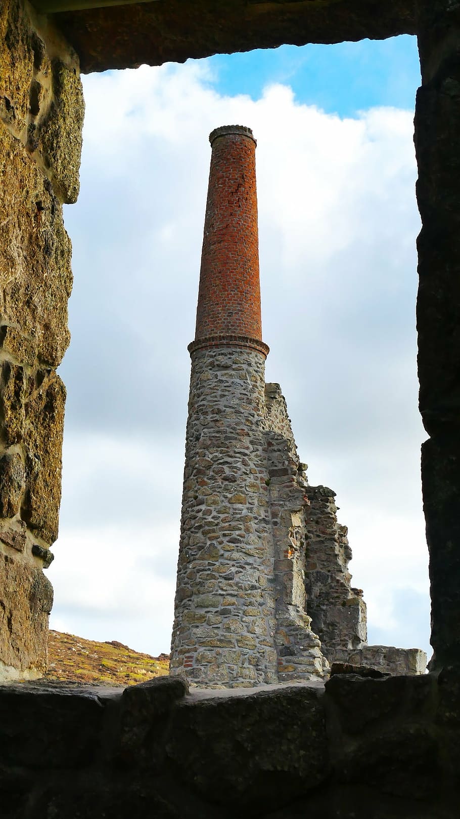 mine tower, cornwall, chimney, industrial, uk, cornish, architecture HD wallpaper