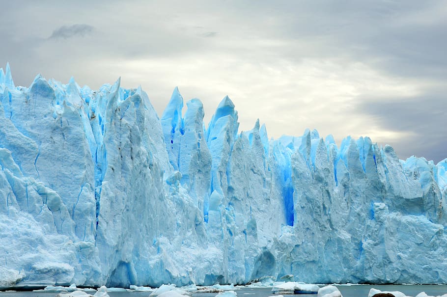 grey and blue ice berg under grey sky, white, patagonia, glaciers, HD wallpaper
