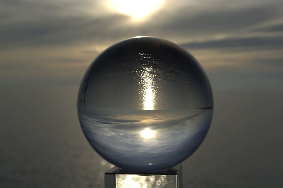 ball with reflection of body of water, ball photo, glass ball