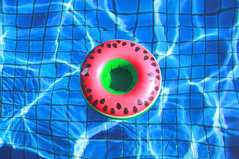 empty red and green swimming ring, swimming Pool, blue, water, HD wallpaper
