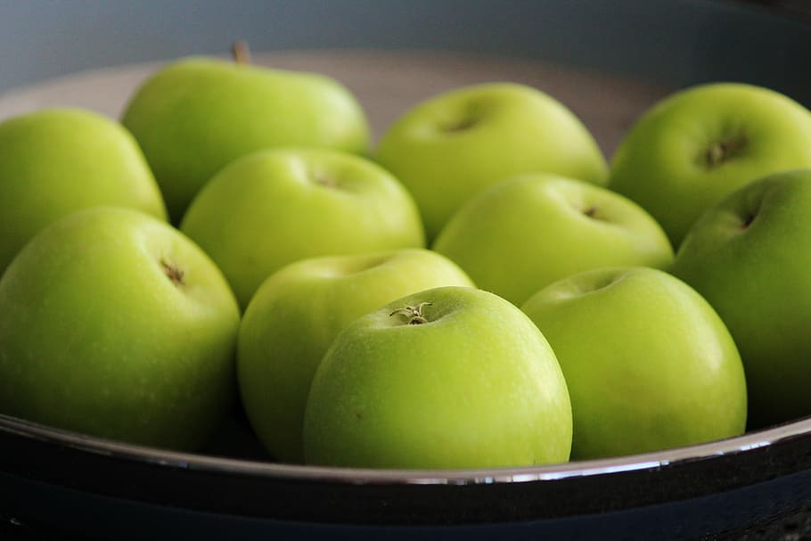 shallow focus photography of green apples, shell, still life HD wallpaper