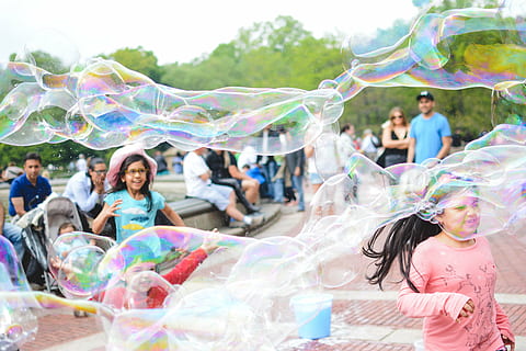 bubbles, children, fun, game, girls, happy, kids, outdoors HD wallpaper