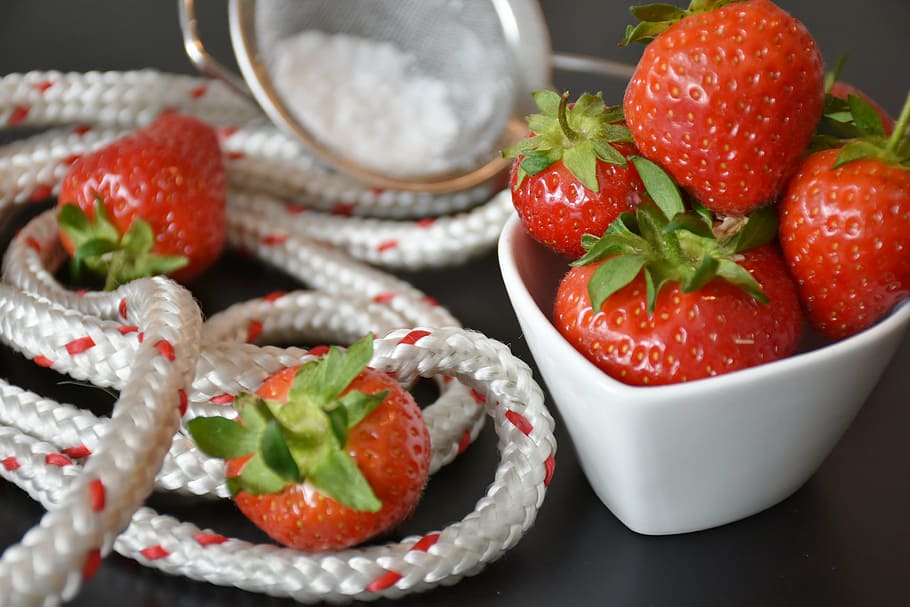 strawberries, red, fruit, fruits, sweet, healthy, delicious HD wallpaper