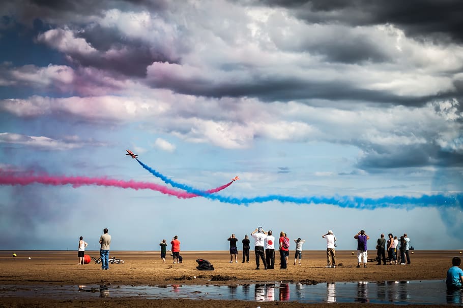 sky, plane, show, airplane, flying, cloud, holiday, speed, clouds sky HD wallpaper