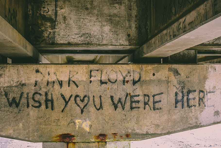 Pink Flyod graffiti concrete board, Pink Floyd wish you were here bridge mural, HD wallpaper