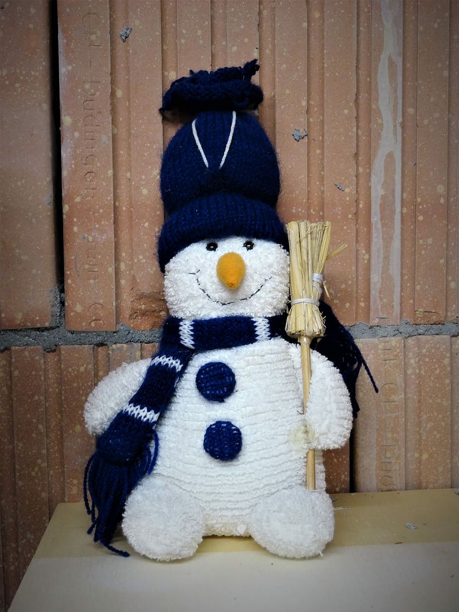 snow man, winter, knitted, wintry, christmas, representation HD wallpaper