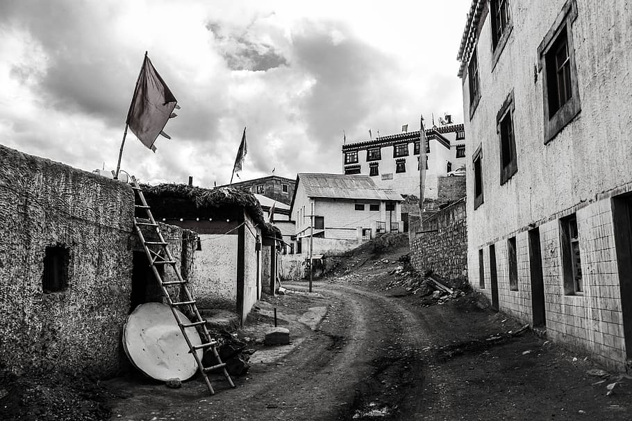 Greyscale Photo Dirt Road Between Buildings, architecture, black-and-white HD wallpaper