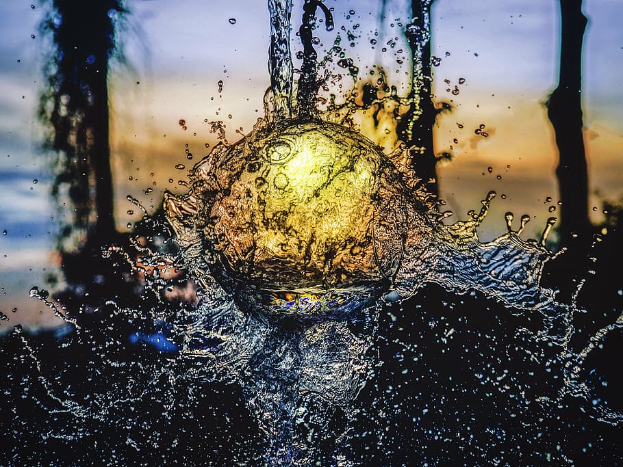 water splash during sunset, still water splash, water reflection HD wallpaper