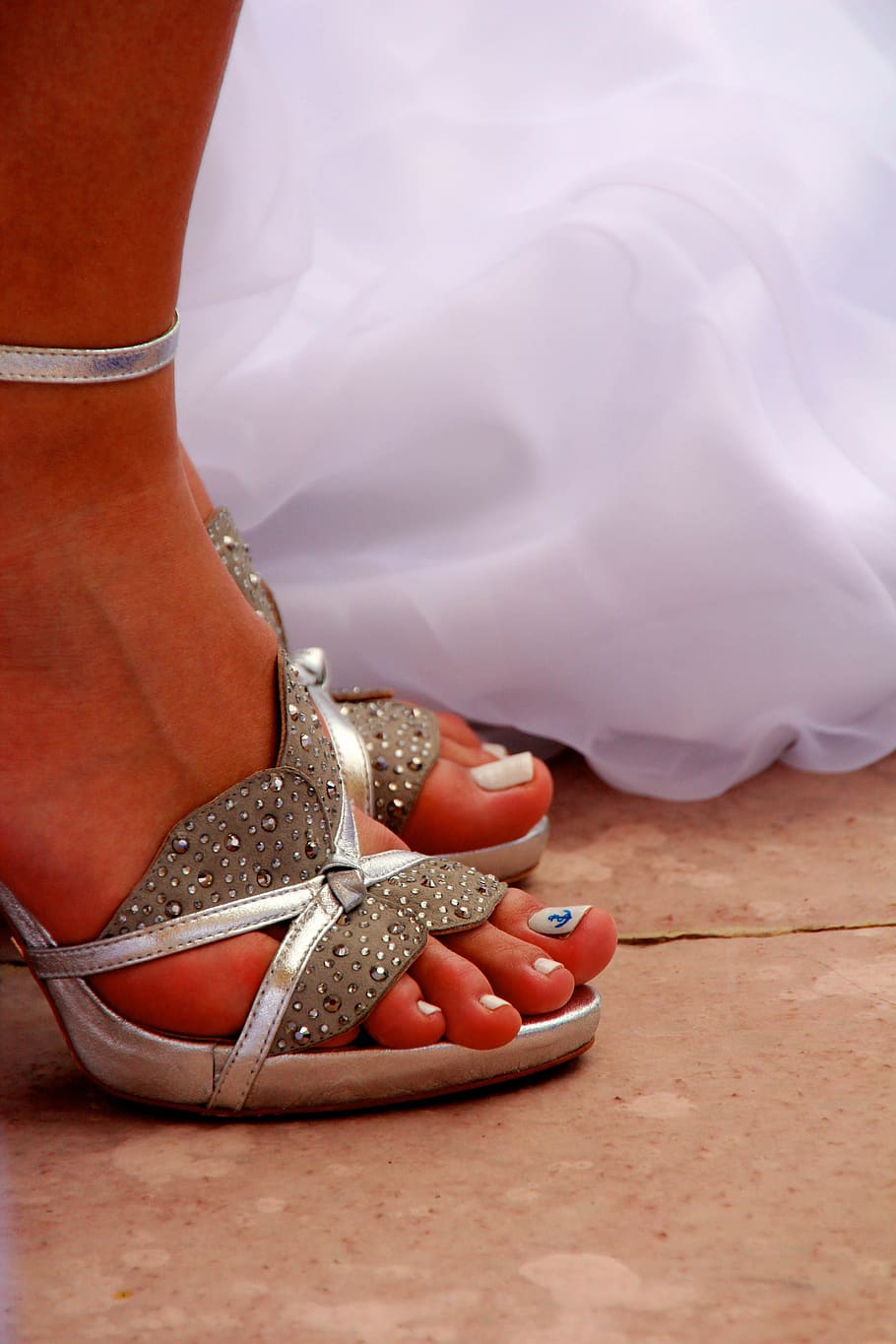 wedding, shoes, bride, white, elegant, women's shoes, wedding shoes HD wallpaper